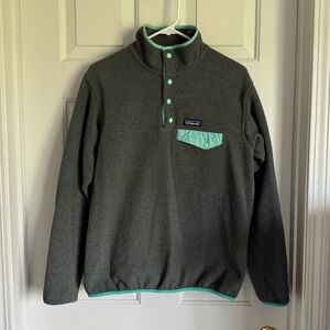 Patagonia Gray and Mint Snap-T Pullover
